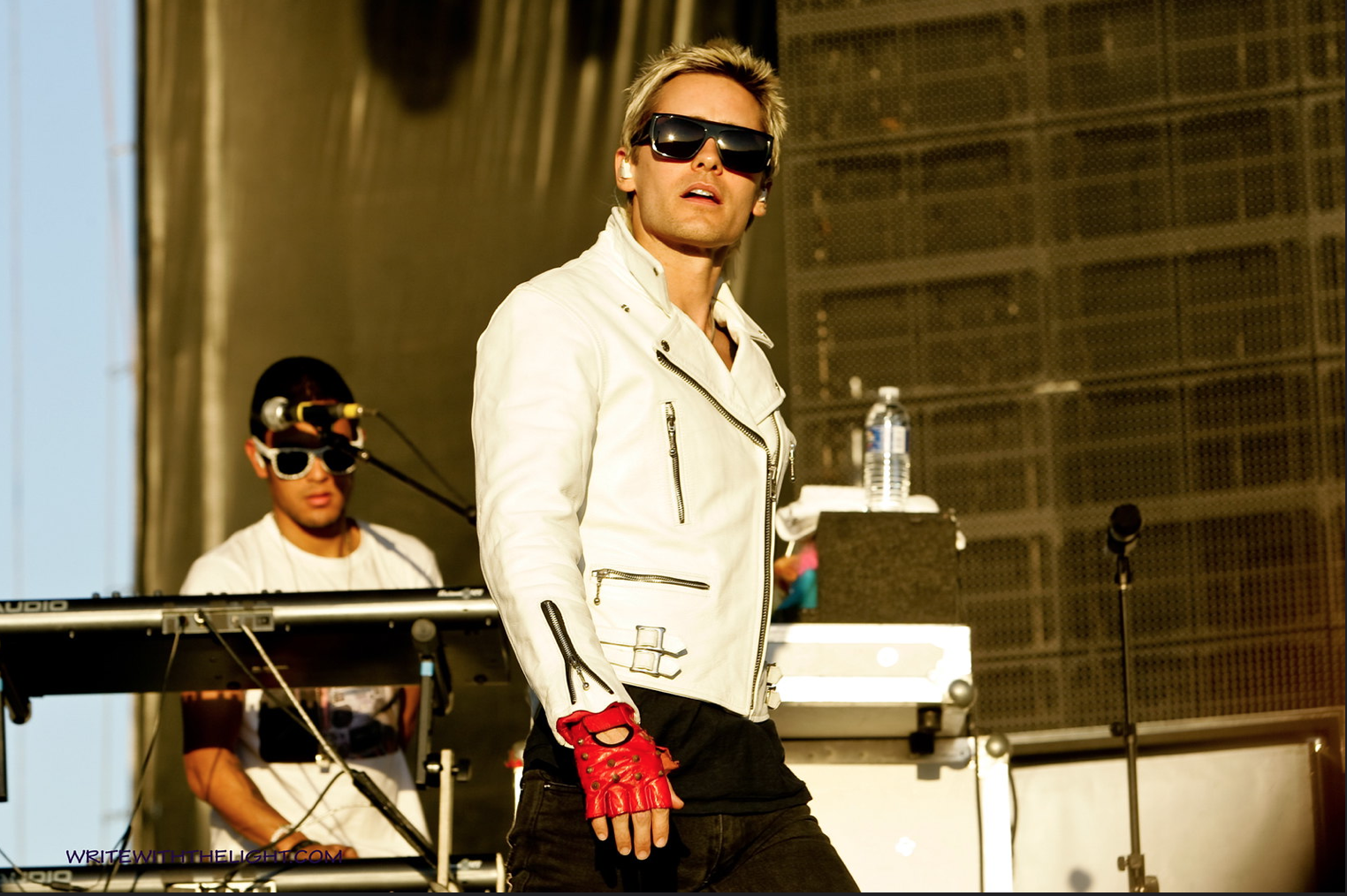 Jared Leto, 30 seconds to Mars0060.png