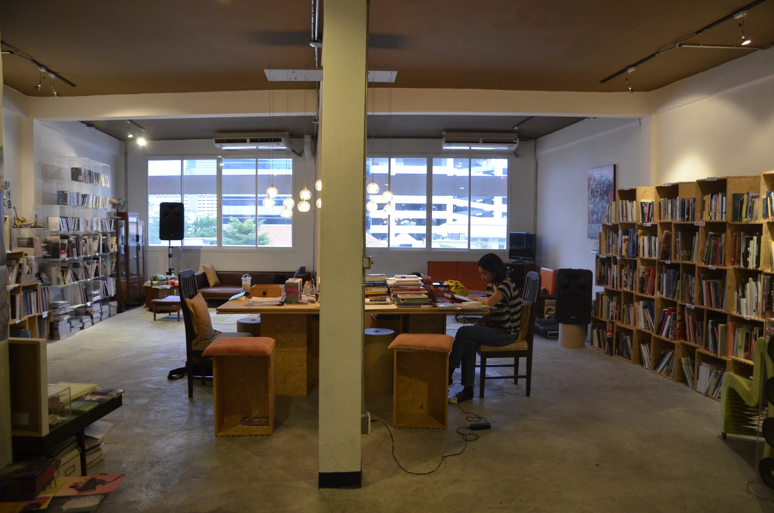   The Reading Room  (Community Art Space), Bangkok  The Reading Room is a 1,000-plus items contemporary art library and 
archive, containing two distinct resource sections: a contemporary Thai 
art archive; and art reference books from all over the w