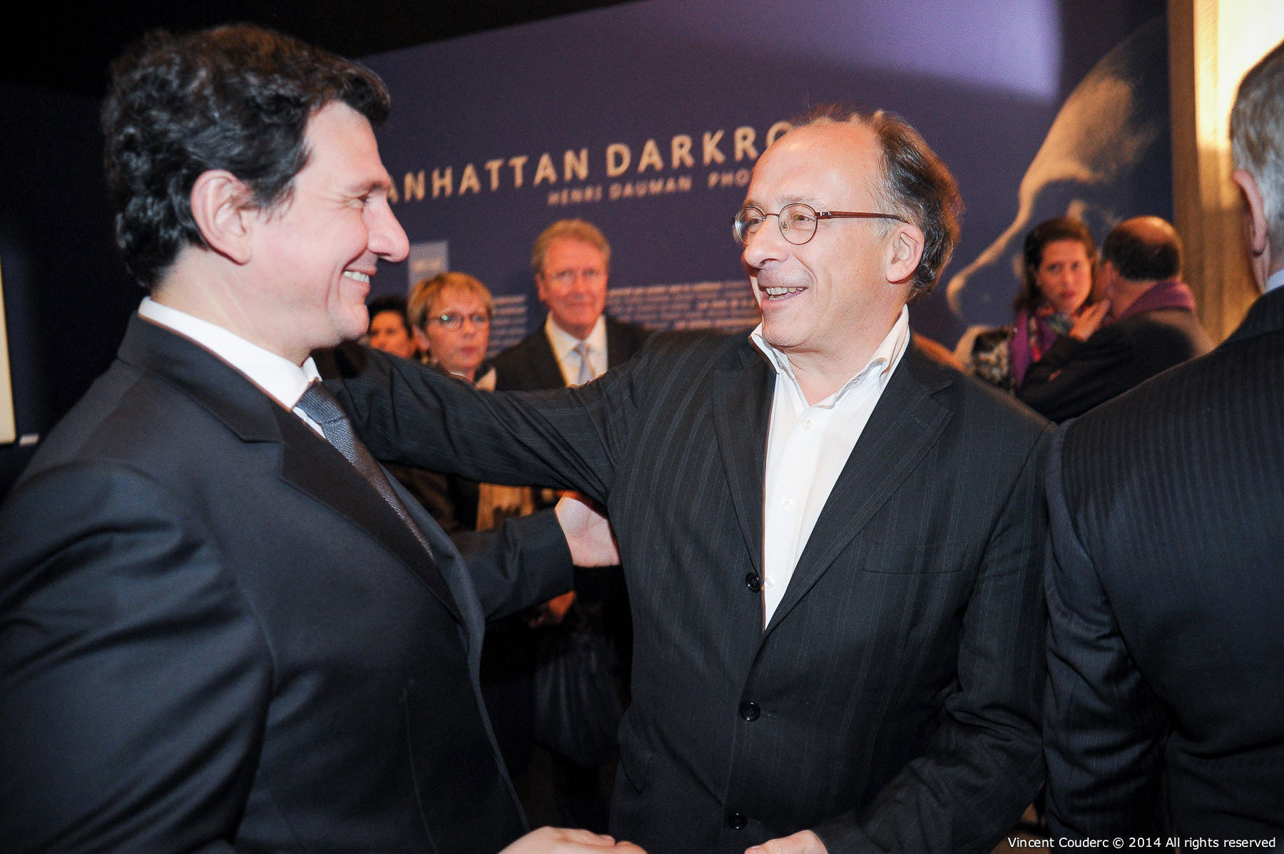 Yves Thréard, directeur adjoint de la rédaction du Figaro Exposition sur le travail du photographe Henri Dauman Palais d'Iéna, Paris, 2014. www.manhattan-darkroom.com