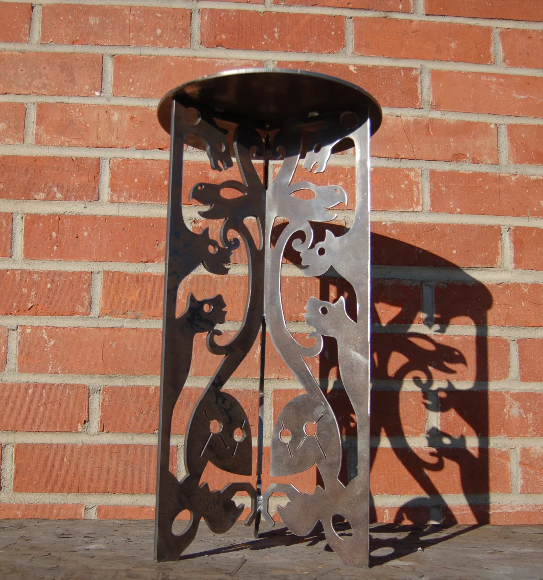  "Cat Chorus" Tripod end table. All Steel. Suitable&nbsp; for painting. 