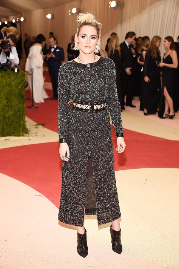 kristin stewart in chanel