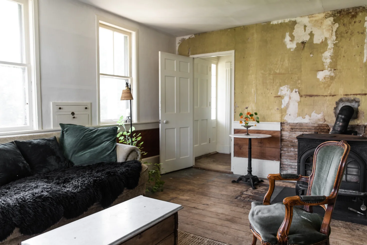 living-room-high-ridge-farm-greta-rybus-1466x977.jpg