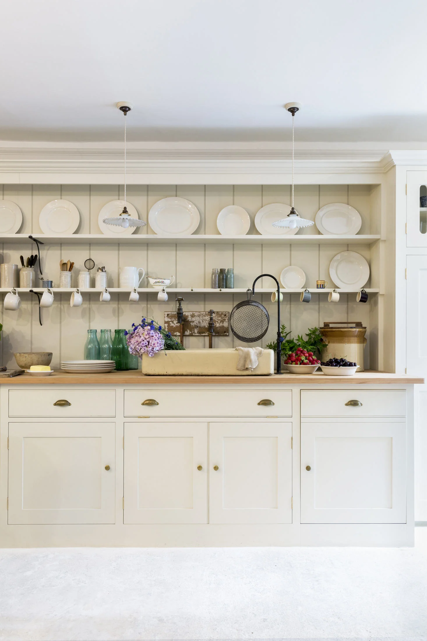 plain-english-kitchen-at-howe-london-3-1466x2199.jpg