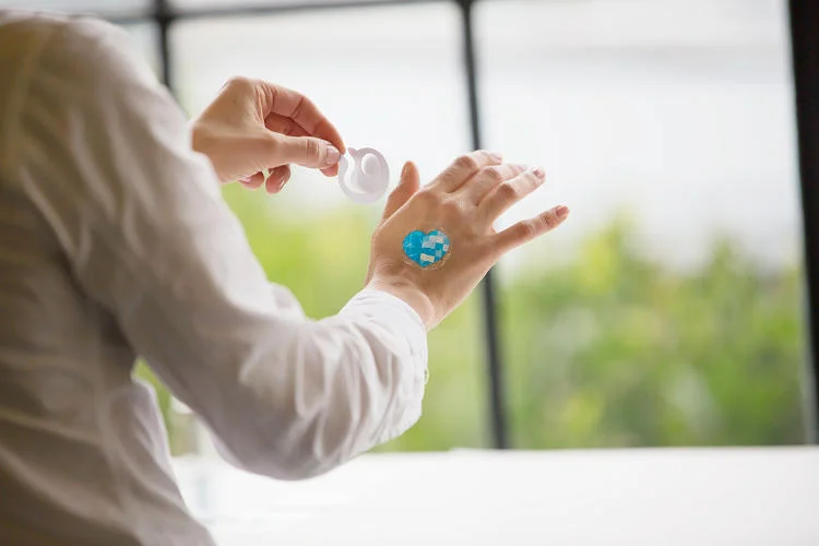 http://www.fastcompany.com/3056231/loreals-latest-beauty-secret-its-acting-like-a-tech-company/9