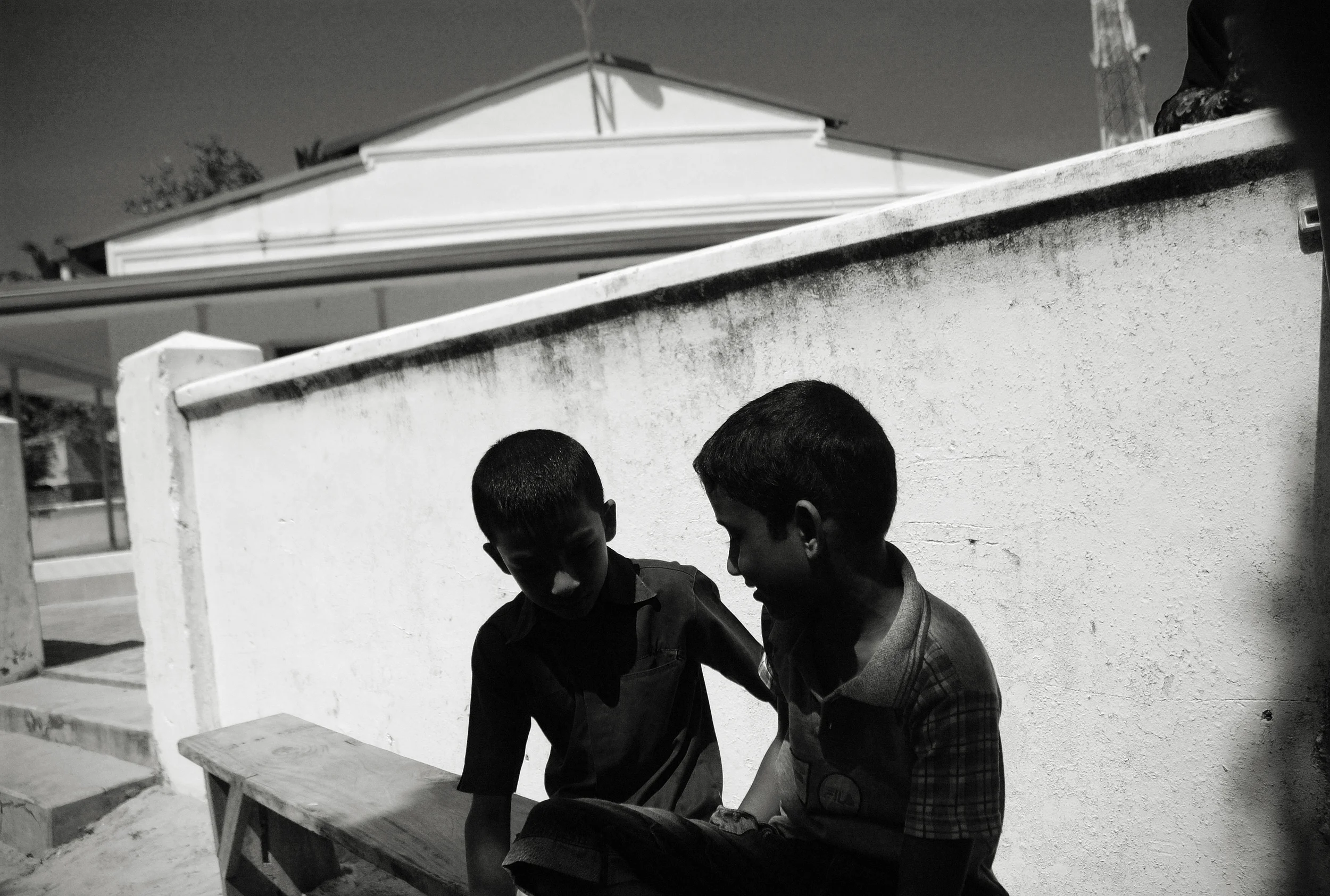 "THE PROBLEM OF THE MALDIVE PAST" - From 'The Maldive Islanders' by Xavier Romero Frias