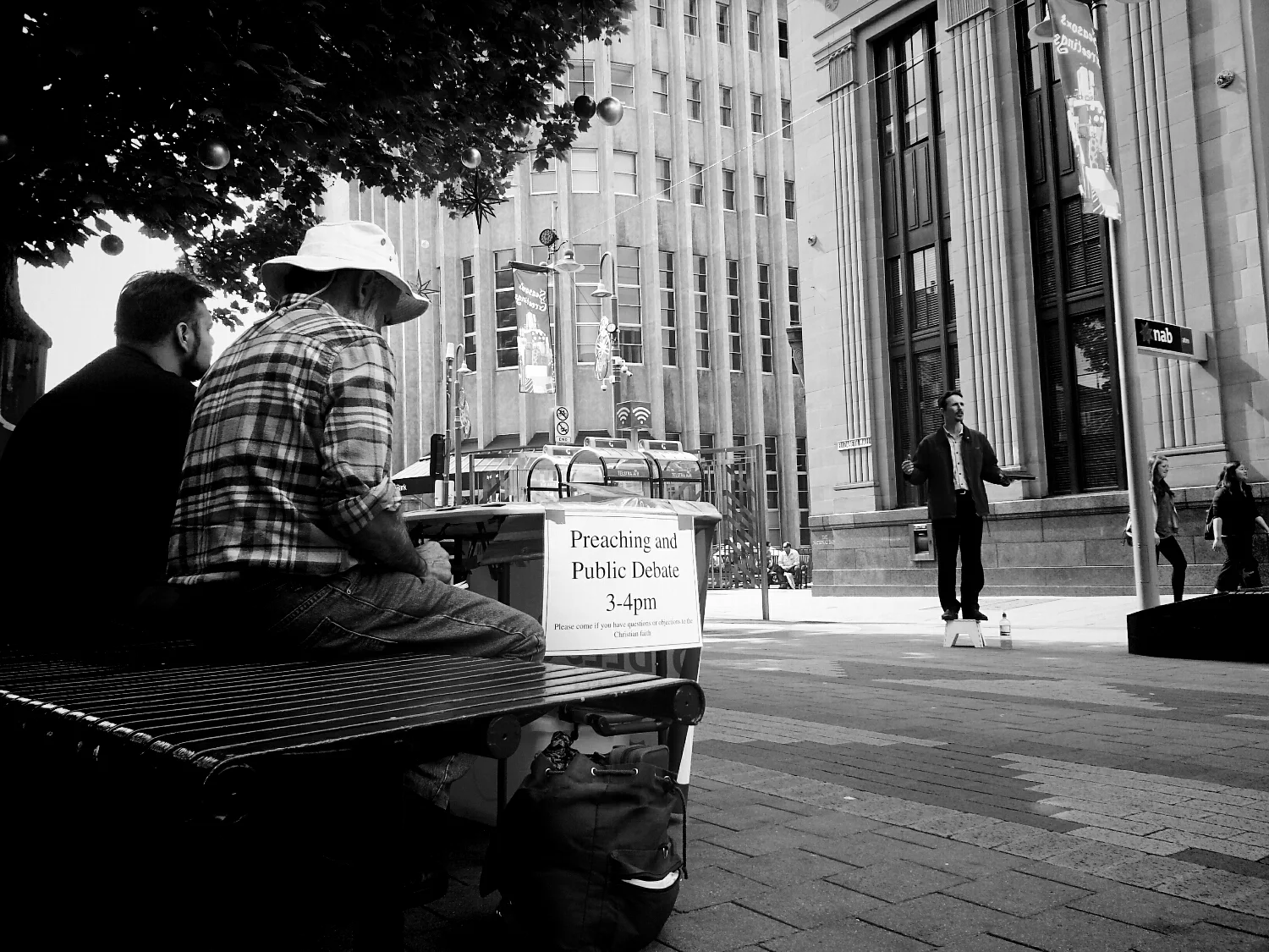Elizabeth St Mall. Tasmania. Note II. (2015)