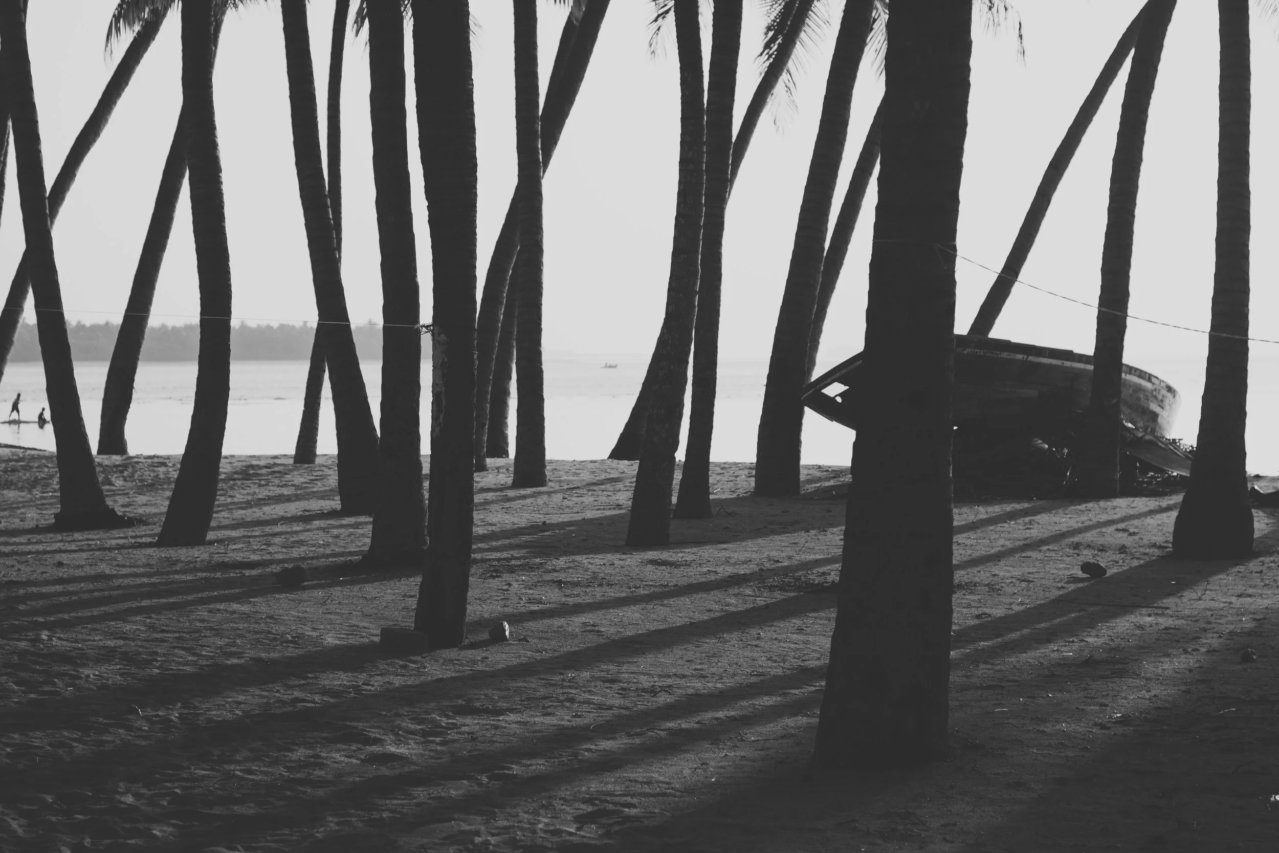 Baa Atoll Eydhafushi, Maldives. Nikon D3100 with Nikon 50mm f/1.8 AF-D. (2013)