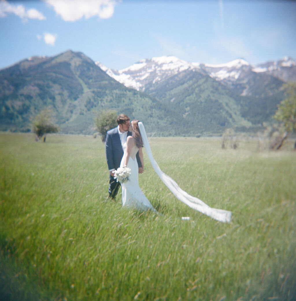 kissing with veil.jpg