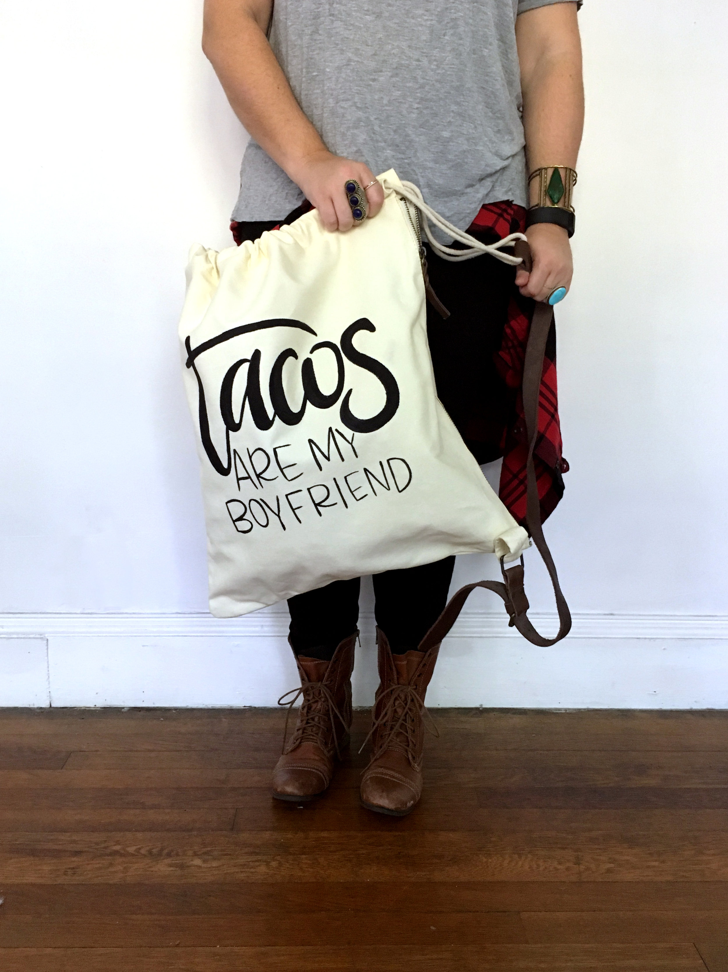 ©jenn gietzen write on! design hand lettering_canvas bag-bag size reference.jpg