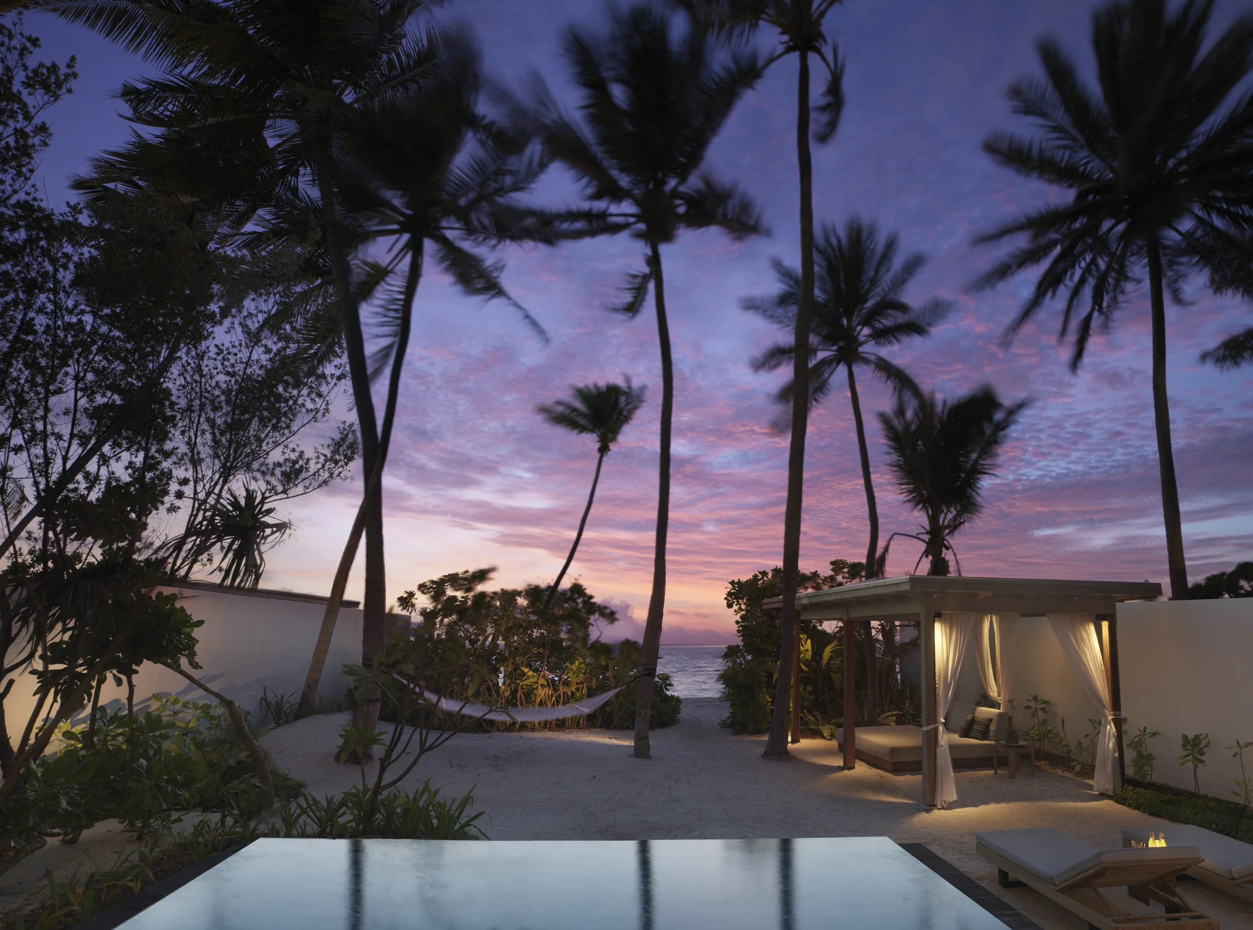 Delux Beach sunset Villa Garden_0003.jpg