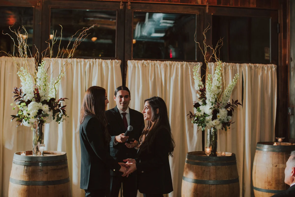 brooklyn-winery-wedding-ambergress-0424-.jpg
