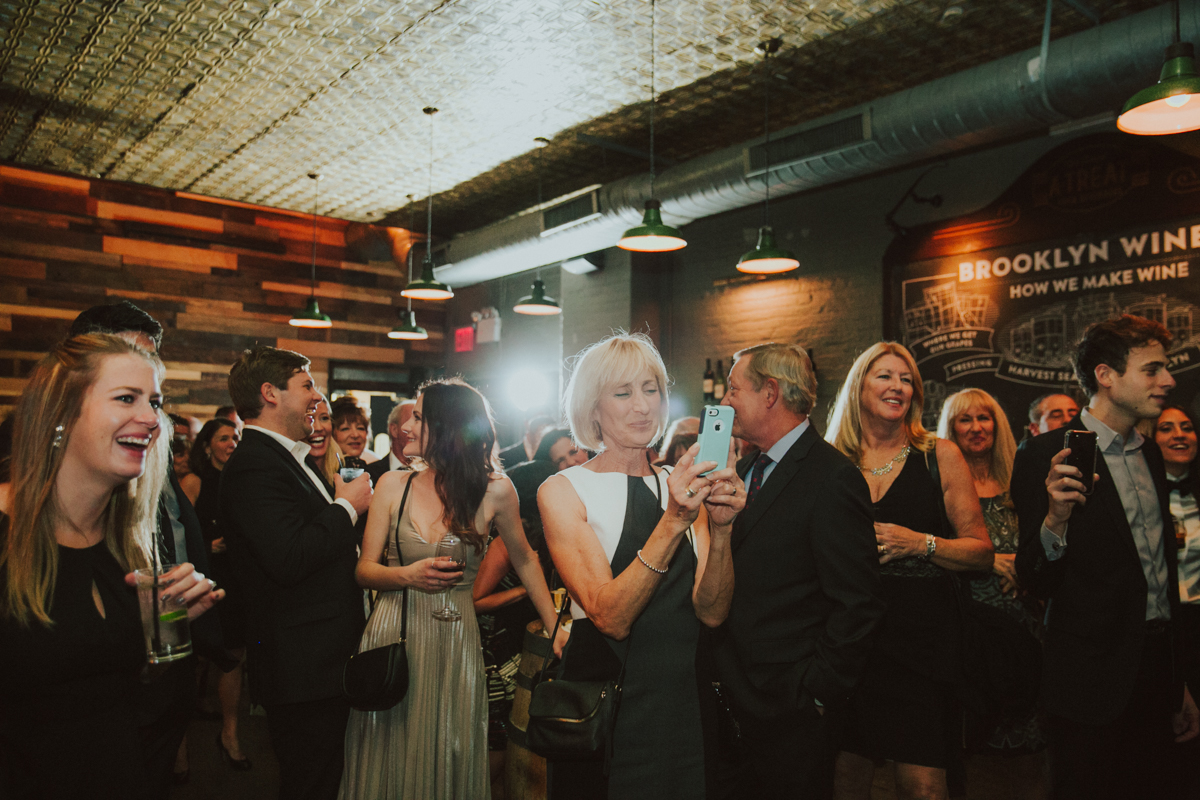 brooklyn-winery-wedding-ambergress-0505-.jpg