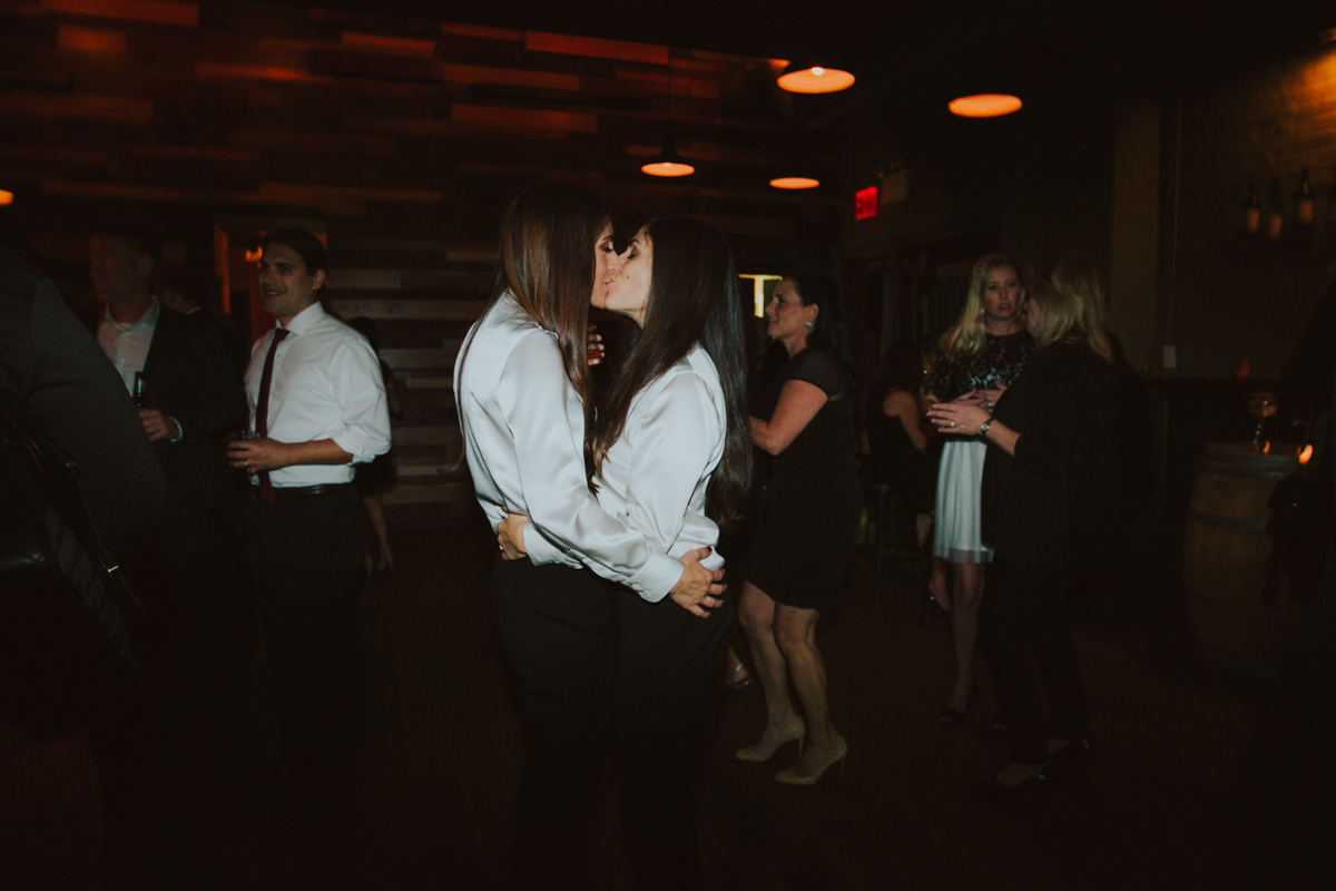 brooklyn-winery-wedding-ambergress-0643-.jpg