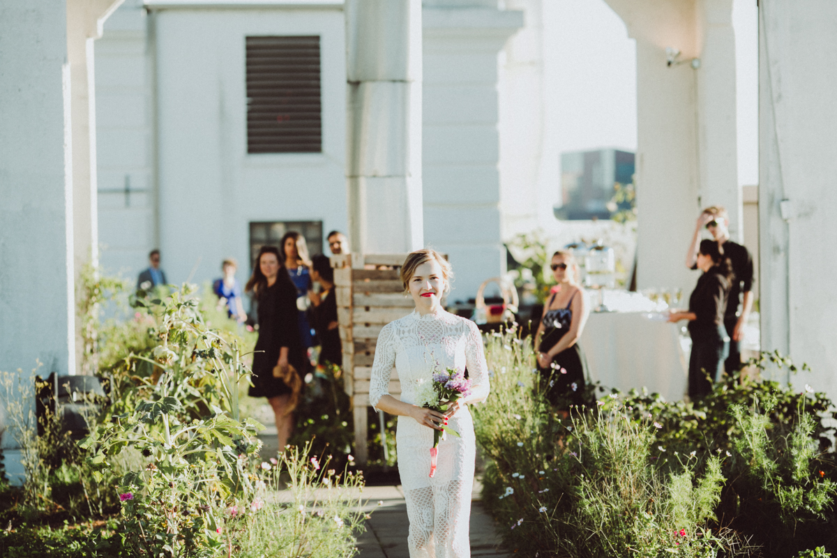 brooklyn-grange-wedding-ambergress-0026.jpg