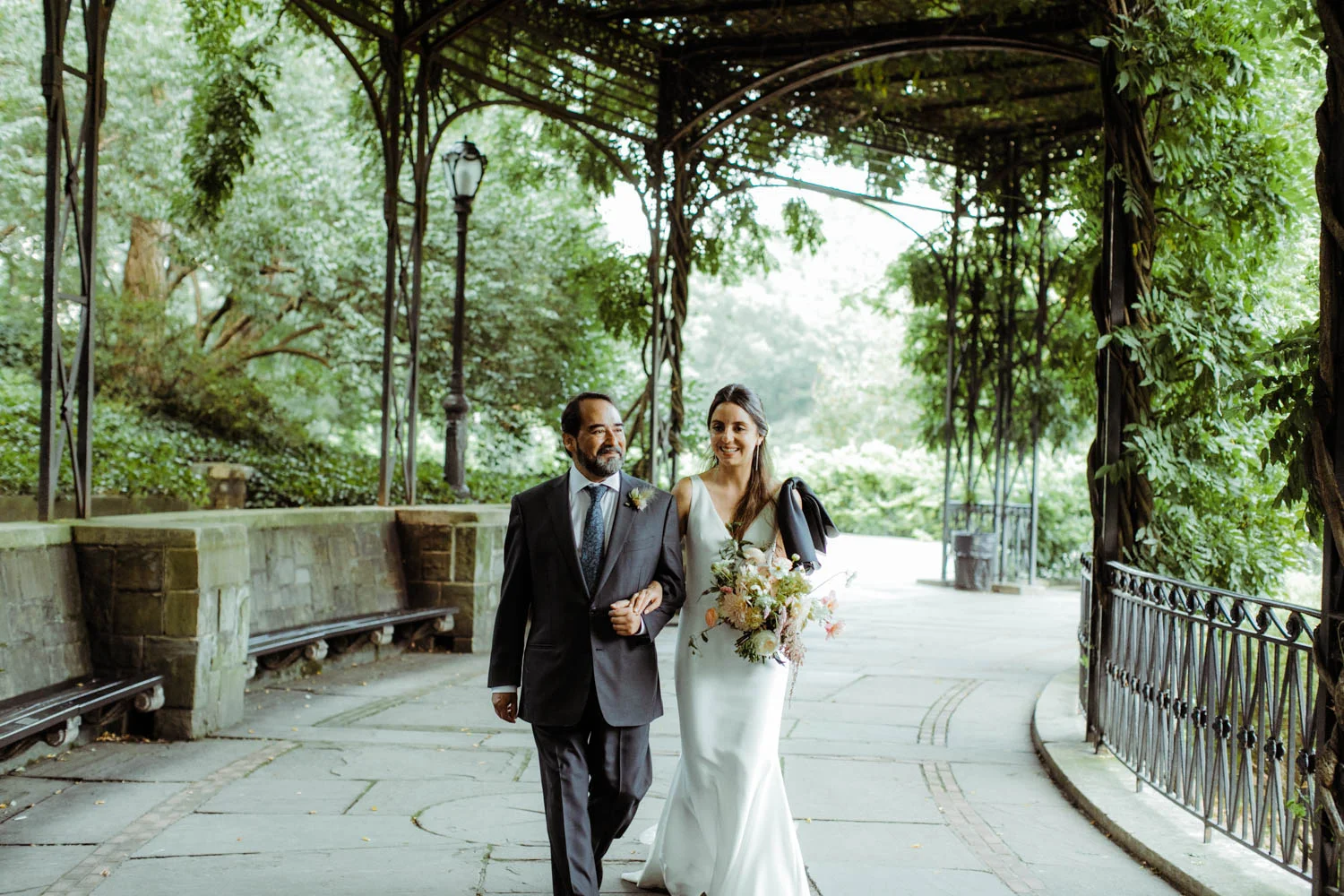 conservatory-garden-wedding-amber-gress-0165-.jpg