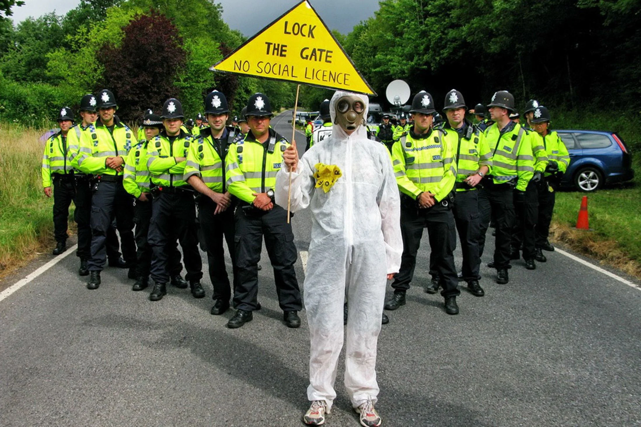 Anti-fracking-protesters-2101763.jpg
