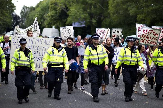 Fracking_police_01_442462c.jpg