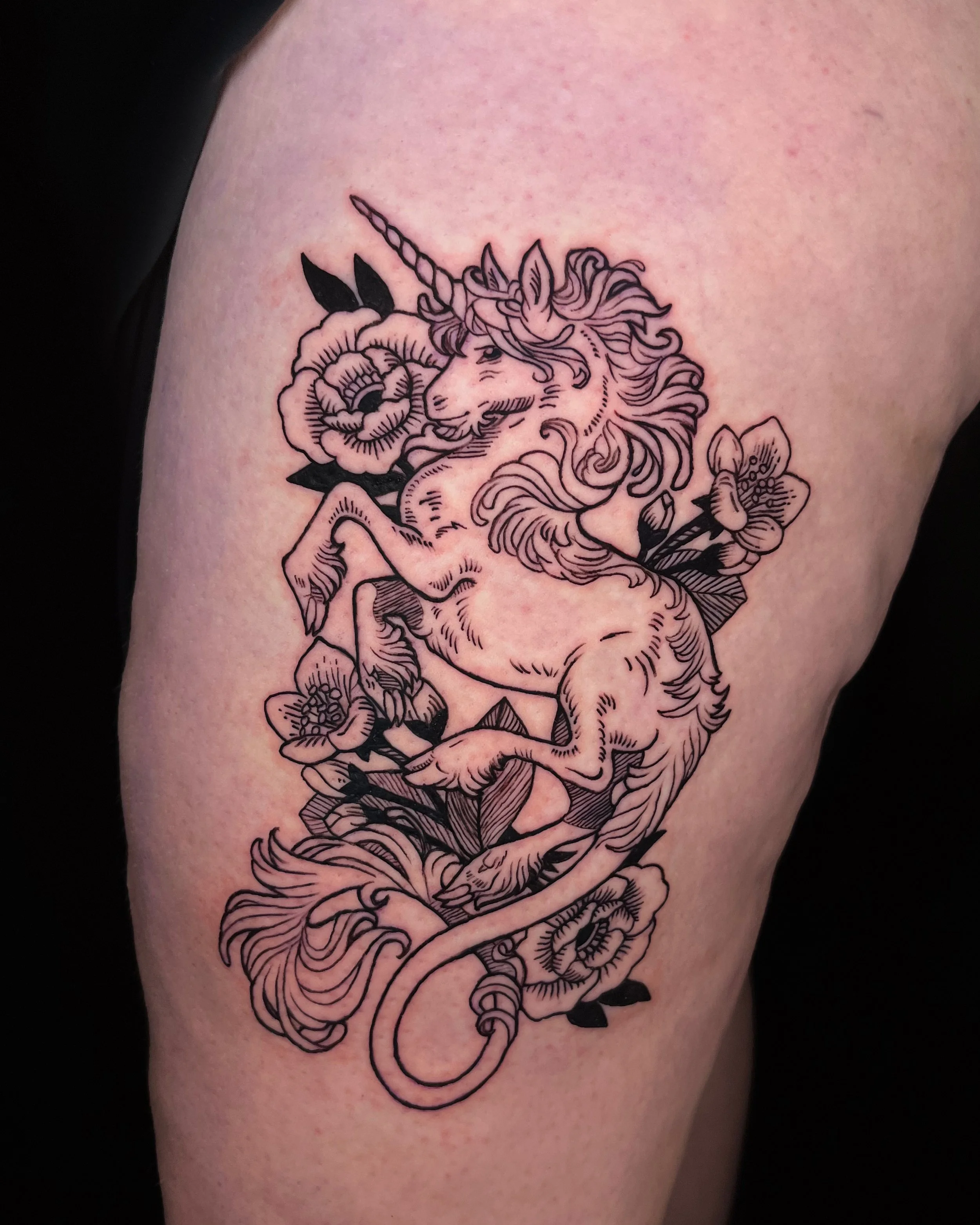 medieval-unicorn-tattoo-blackwork-lindsay-turner.jpg