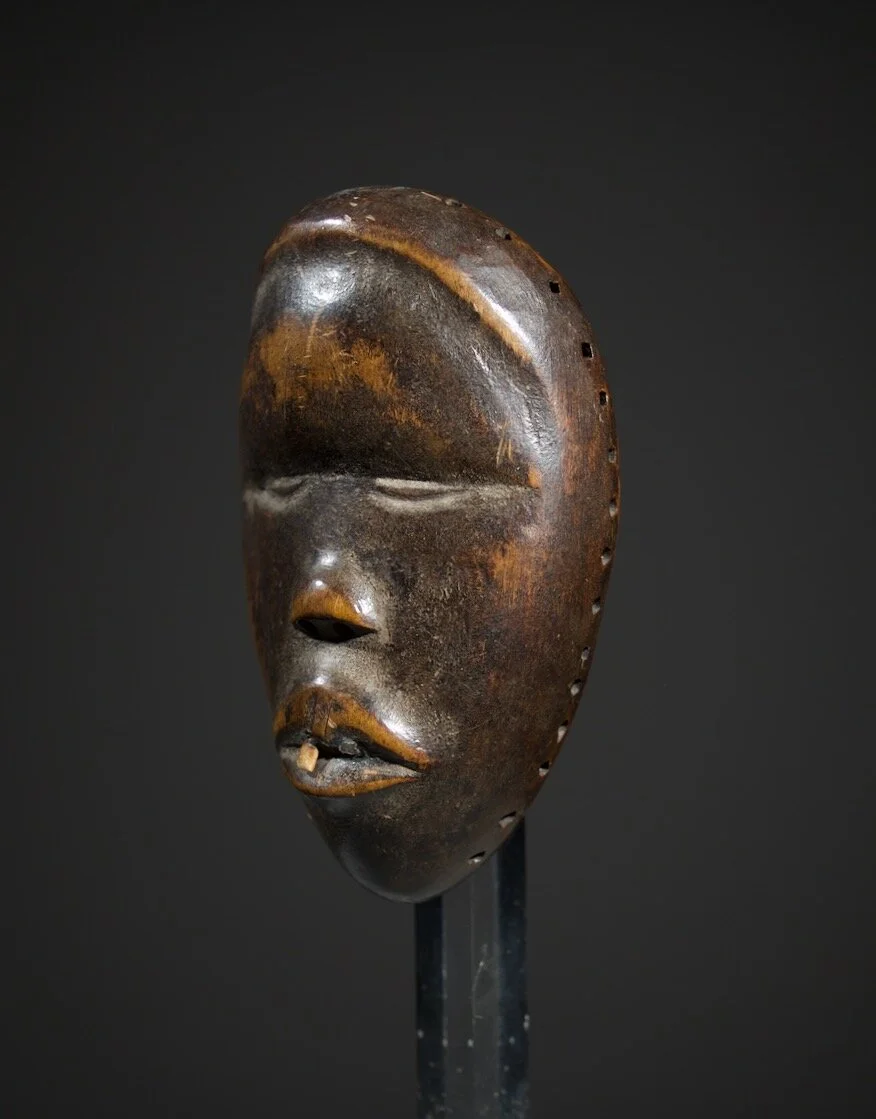 ダン族　old passport mask Vintage Dan Passport Mask | Design MIX Gallery