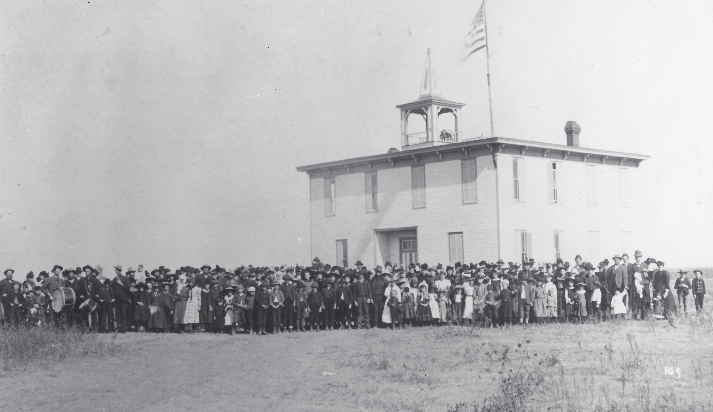 Santa Fe Grade School - High School - Photo courtesy of Ellis Cave