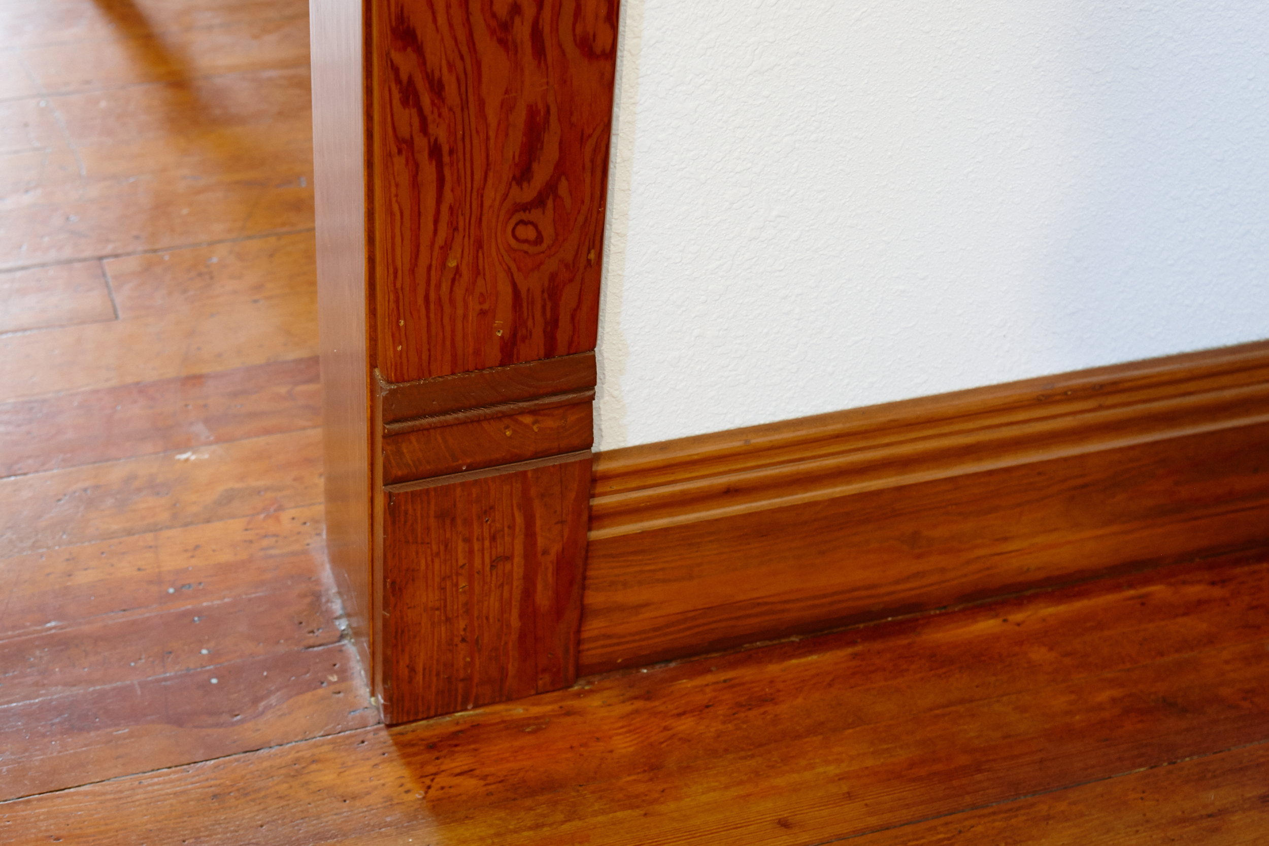 If these walls could talk . . . - Inside The Johnson House