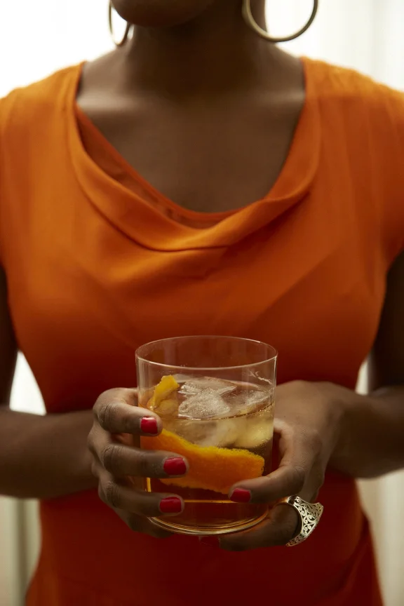 Cocktail Club, Abrams