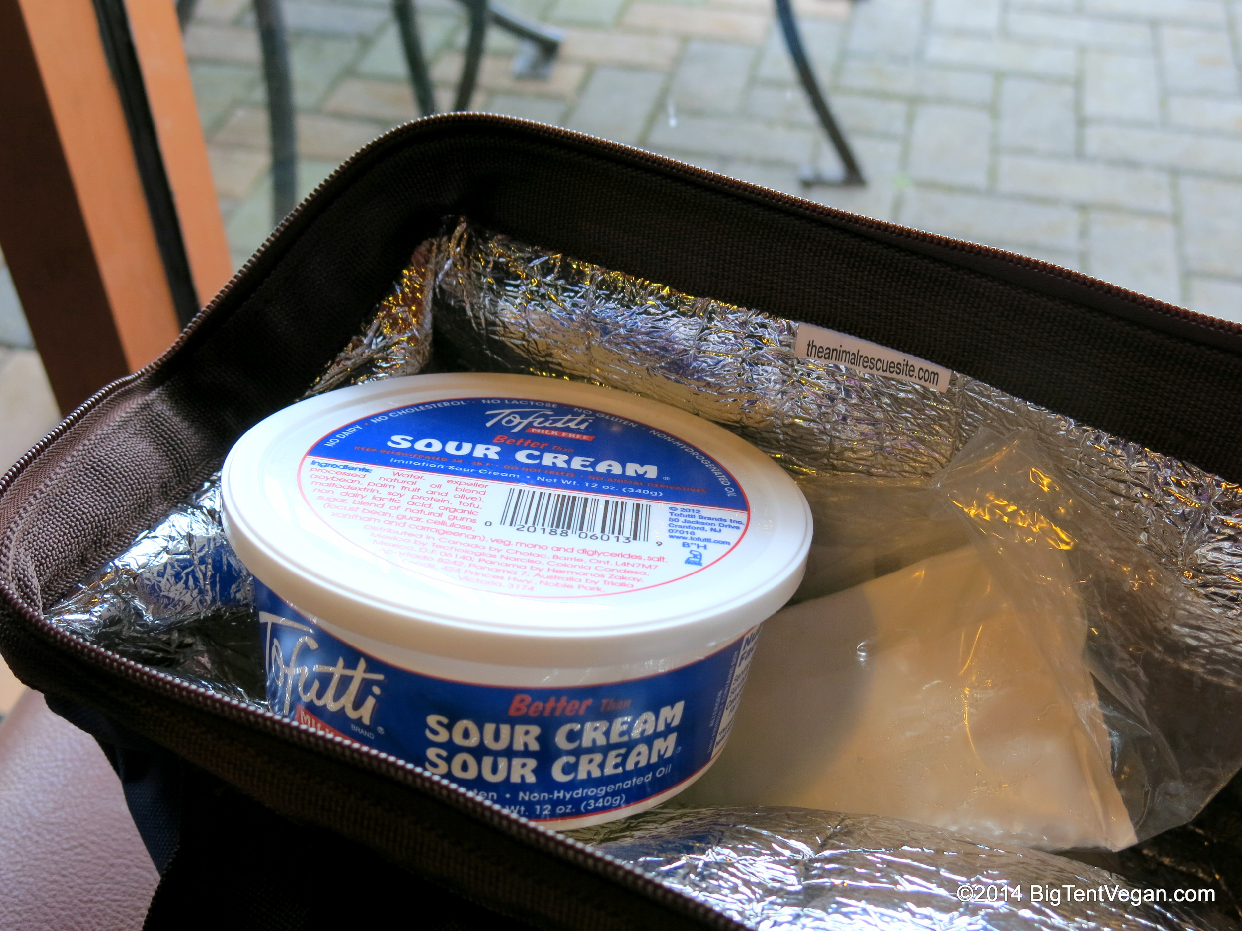 Tofutti vegan sour cream and ice packs in the special insulated purse i bring to Sharky's.