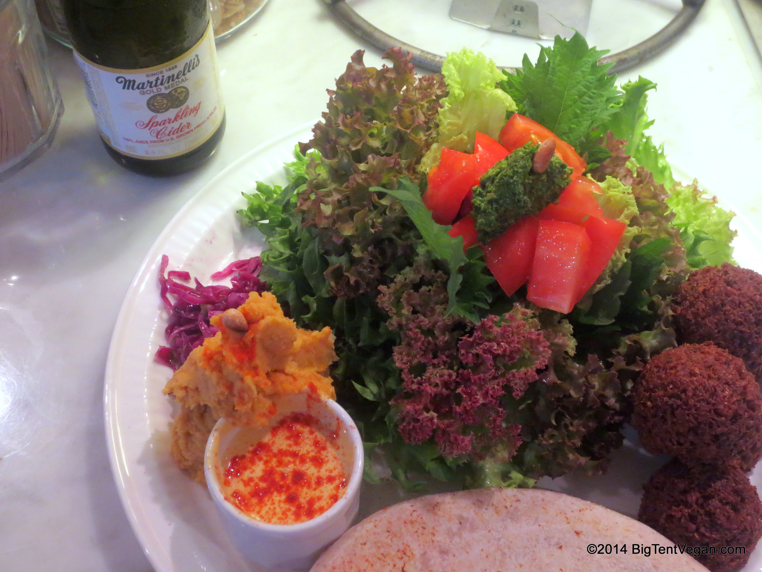 Falafel Plate at 100% vegan Kuumba du Falafel in Tokyo, Japan
