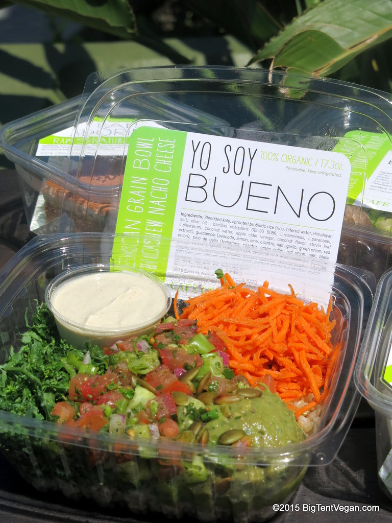 Vegan Mexican Grain Bowl with Cashew Nacho Cheese: "Yo Soy Bueno"