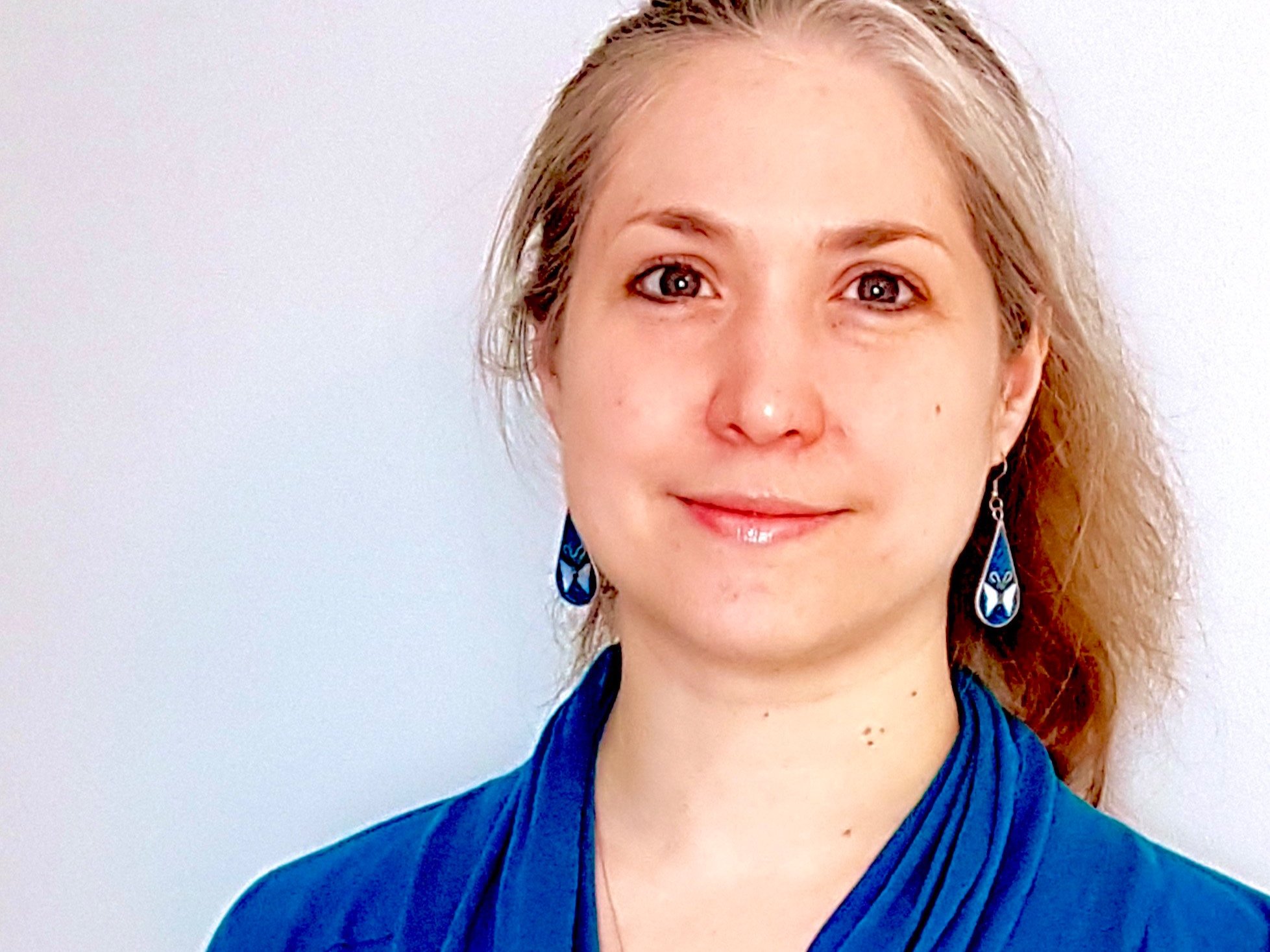 Meet Cécile! Low-cost ($40-80) online eating disorder counselling starting September 2022