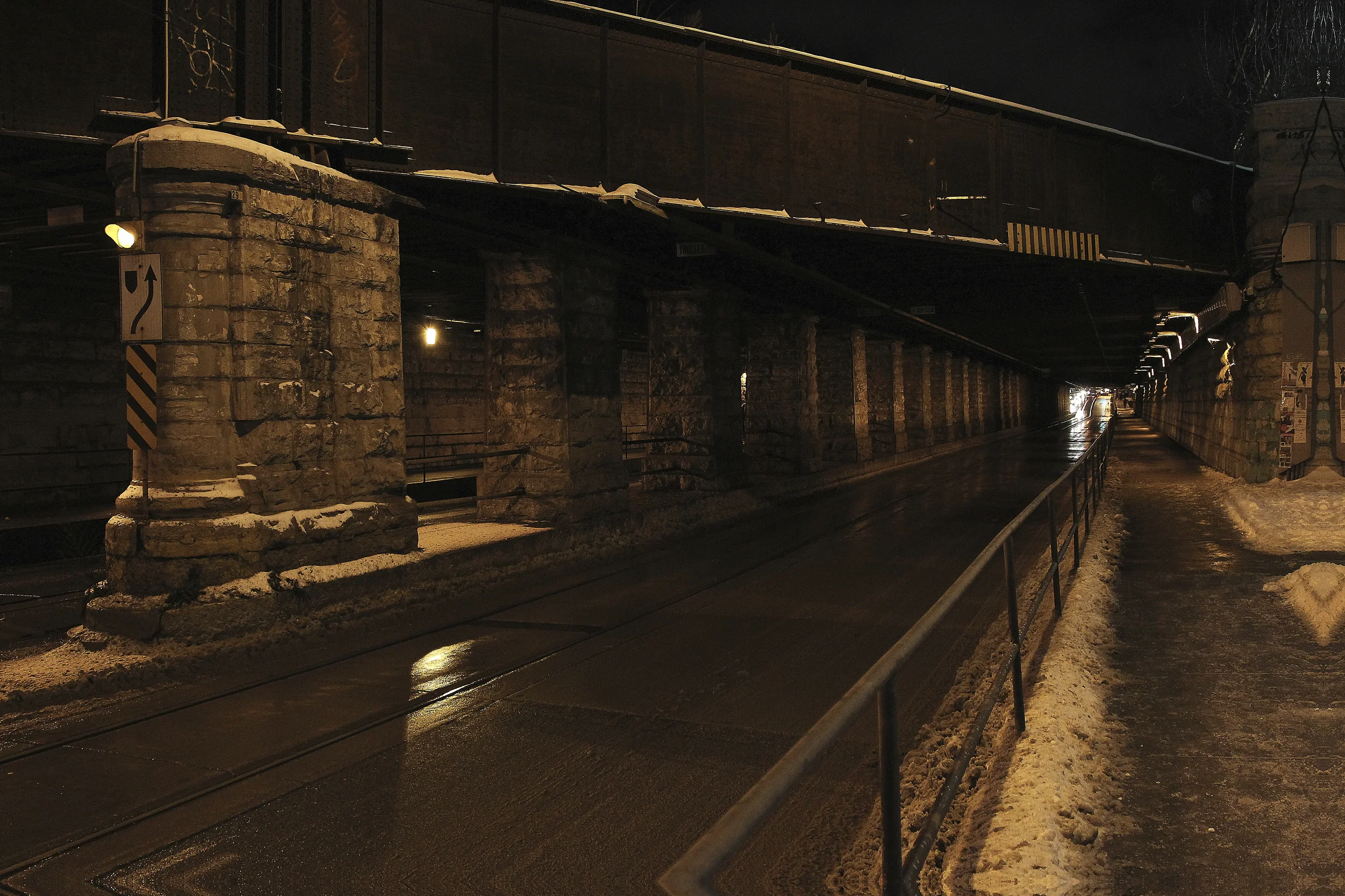 Under_Bridge_Toronto.jpg