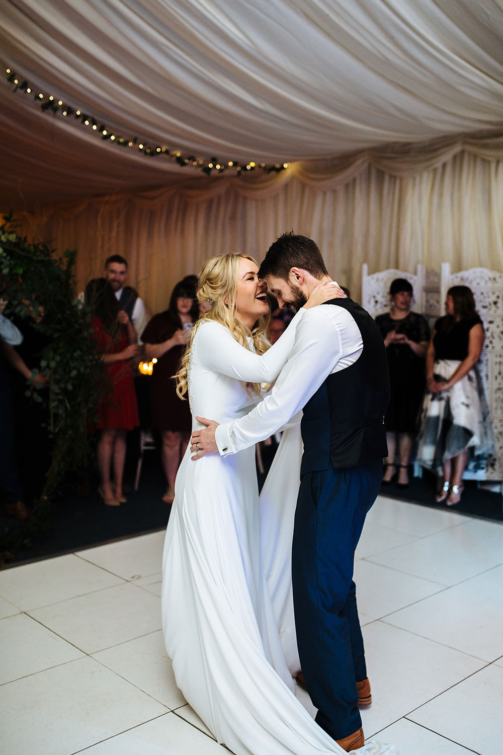 BARNSDALE LODGE WINTER WEDDING-91.jpg