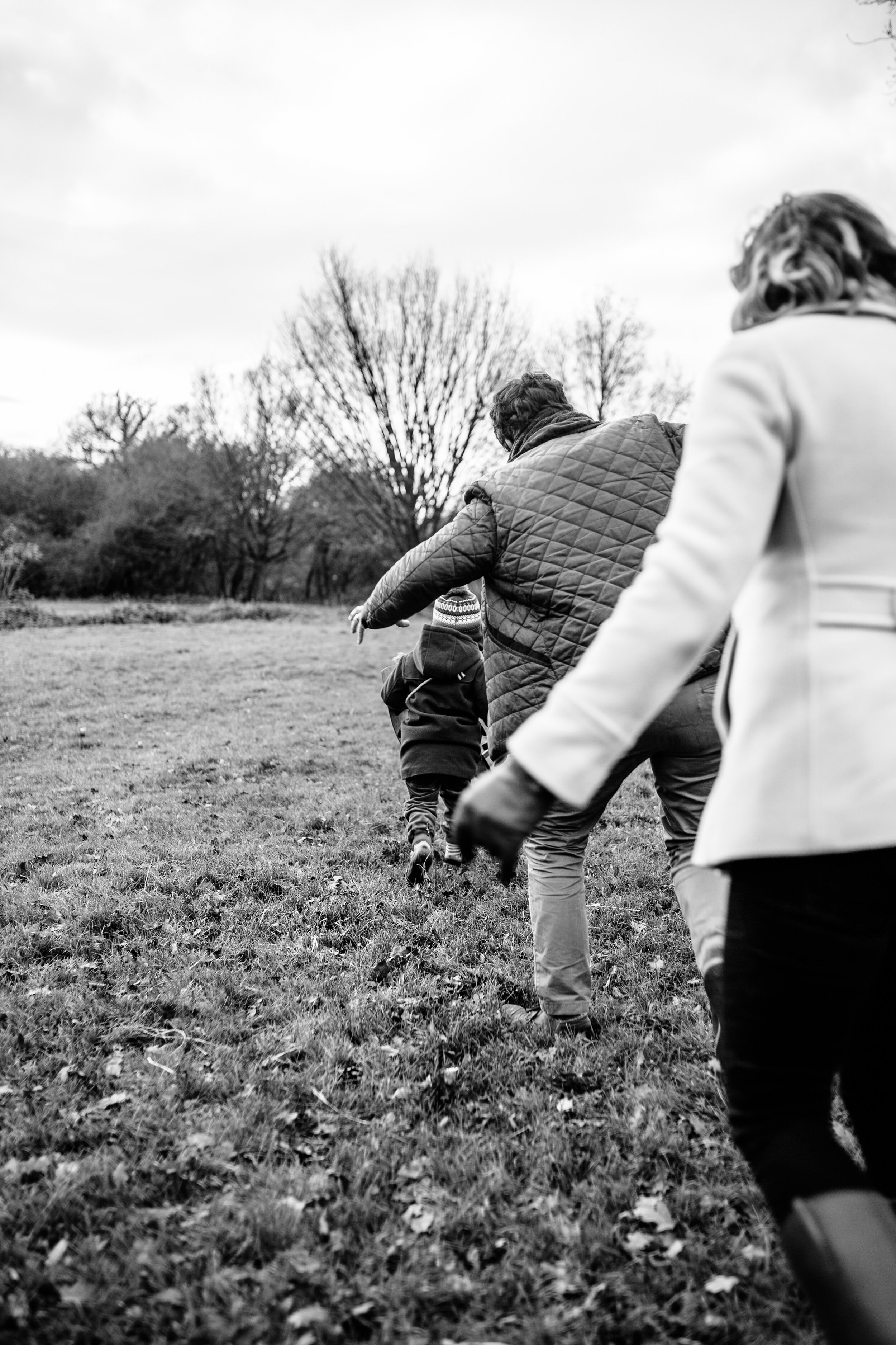 FAMILY PHOTOGRAPHER RUTLAND NORTHAMPTONSHIRE STAMFORD GHOST PHOTO 112.JPG