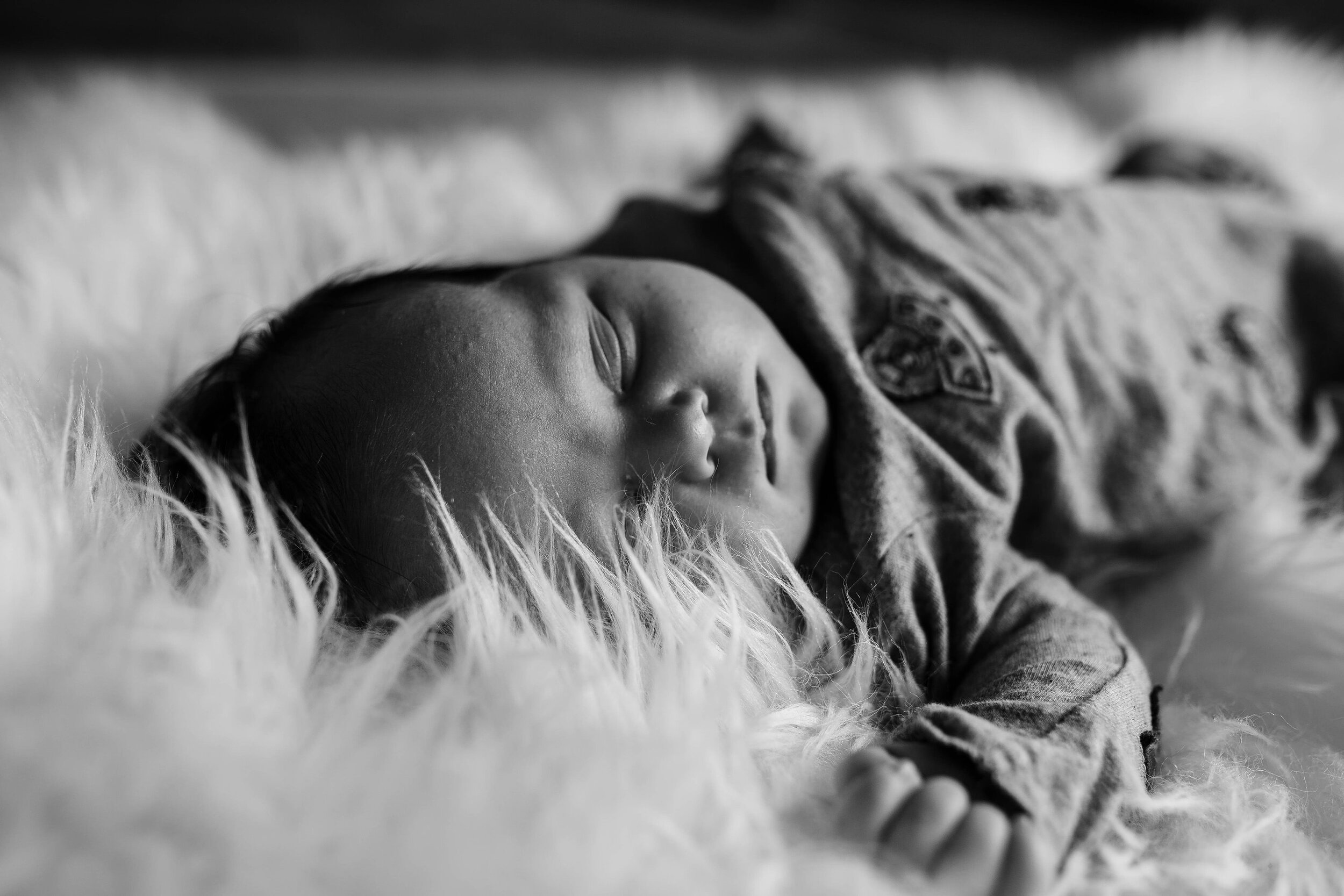 NEWBORN PHOTOGRAPHER RUTLAND NORTHAMPTONSHIRE STAMFORD GHOST PHOTO 07.JPG