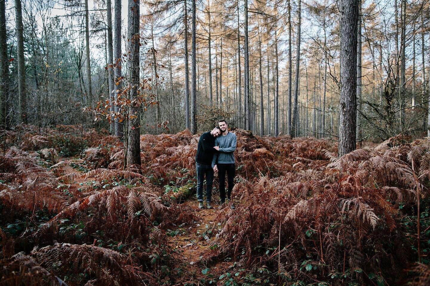 The leaves are turning and the air is starting to chill... It&rsquo;s my favourite season for portrait sessions 🍁 If theres someone you love and treasure this autumn, have your photograph taken with them 🧡

&bull;
&bull;
&bull;
@gatley237 @fisforfe