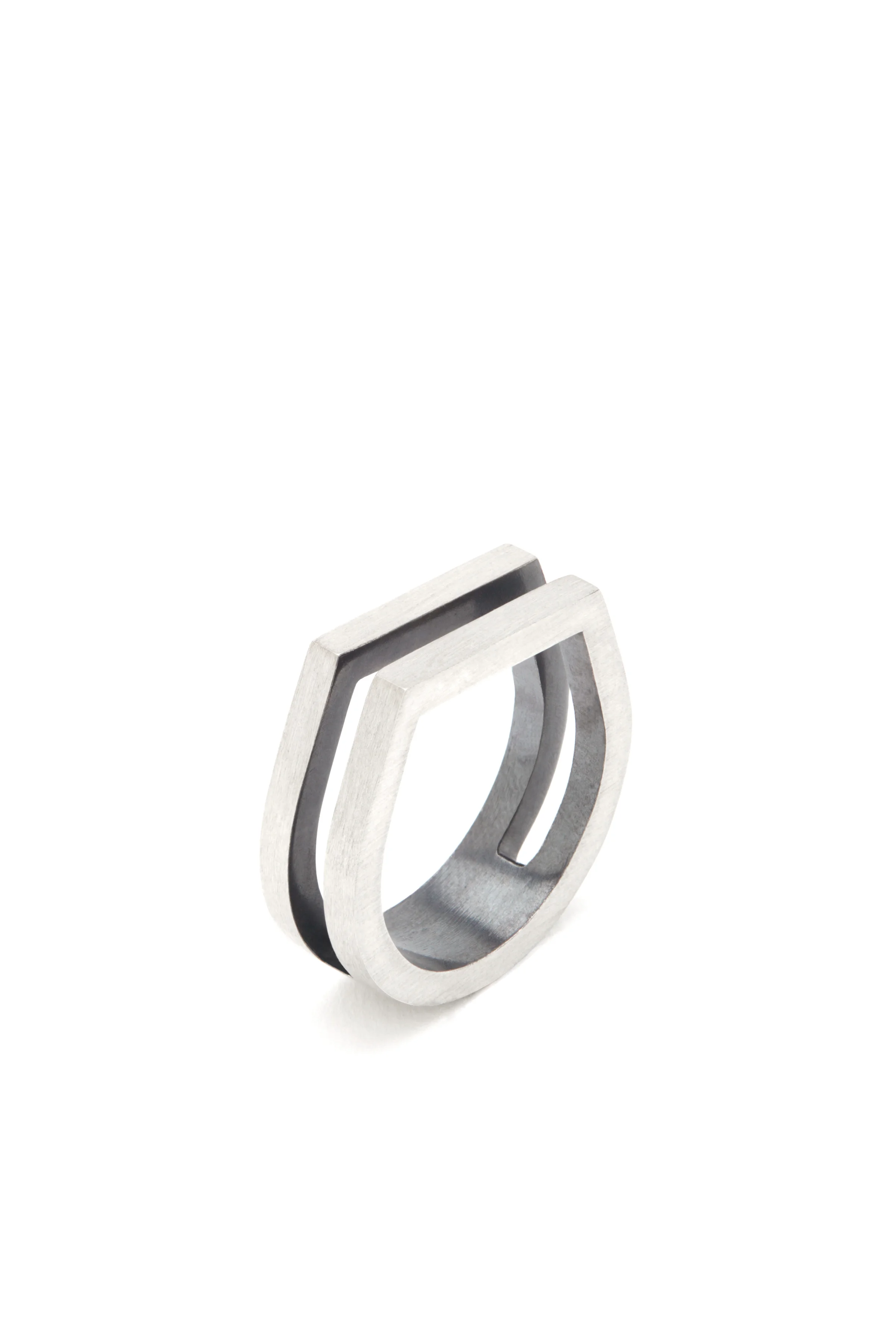 Interstice I ring.jpg