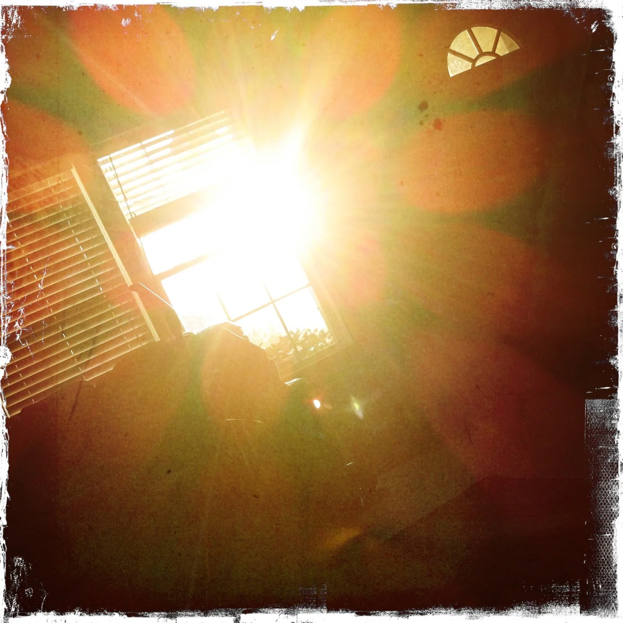 Morning sunrise window 3
Buckhorst H1 Lens, Kodot XGrizzled Film, No Flash, 