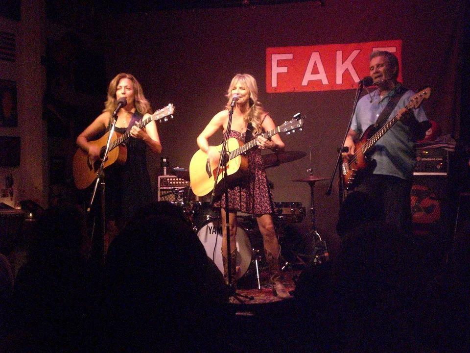 The Sweet Potatoes on "Spunky Bottoms" 