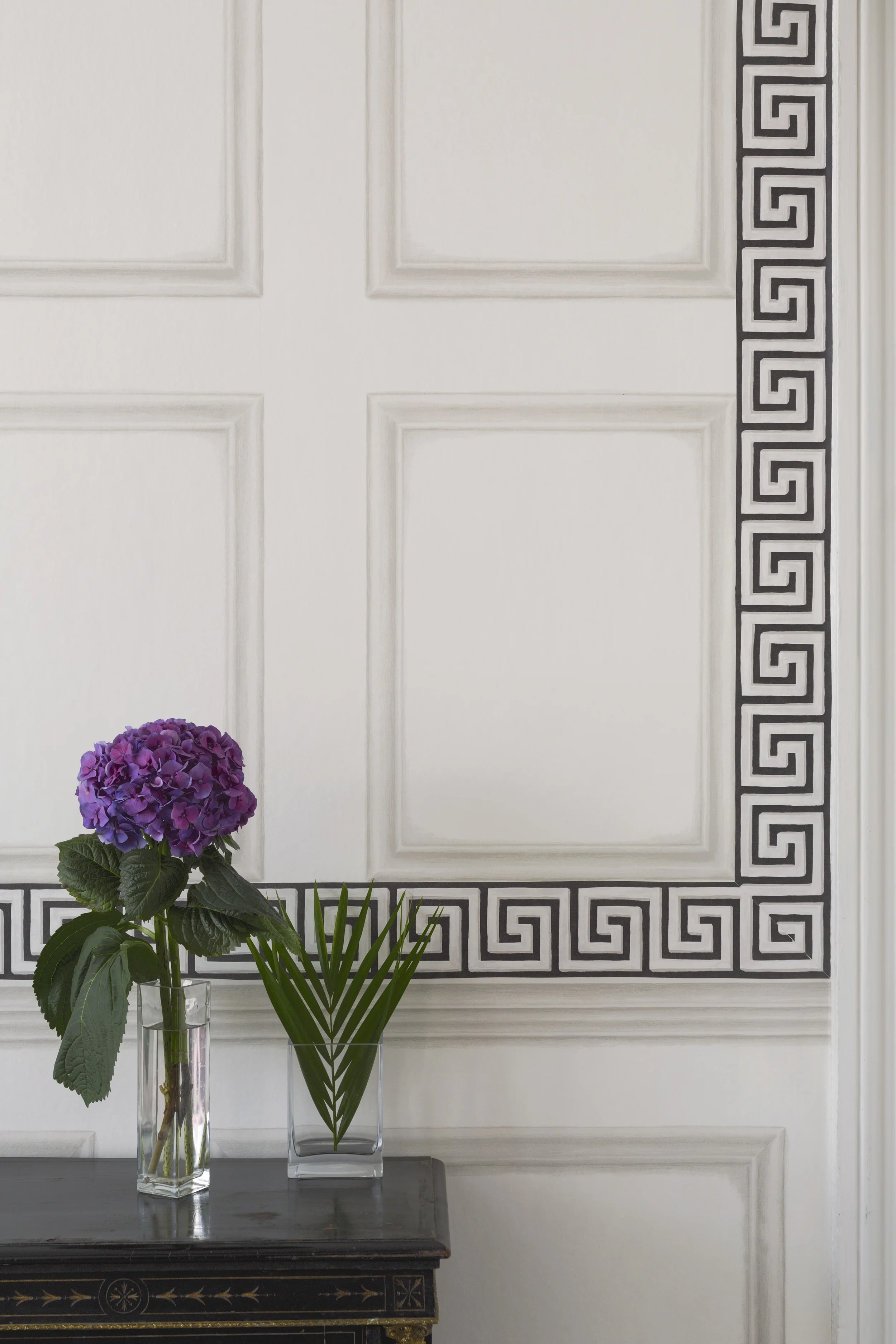 Cole & Son Historic Royal Palaces