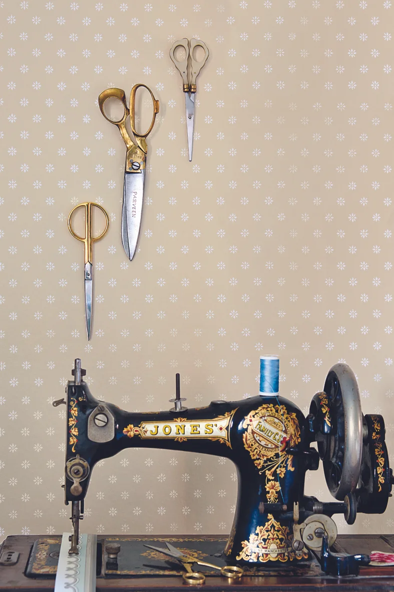Cole & Son Archive Anthology