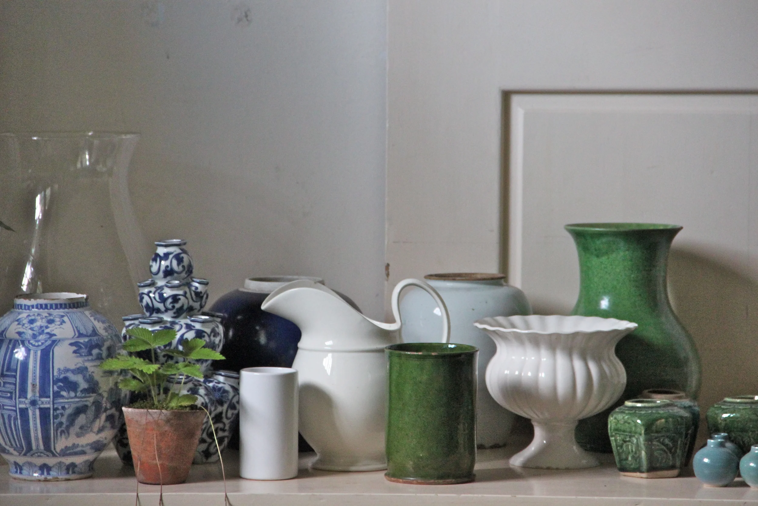  Vase arrangement and strawberry pot  - The Netherlands   