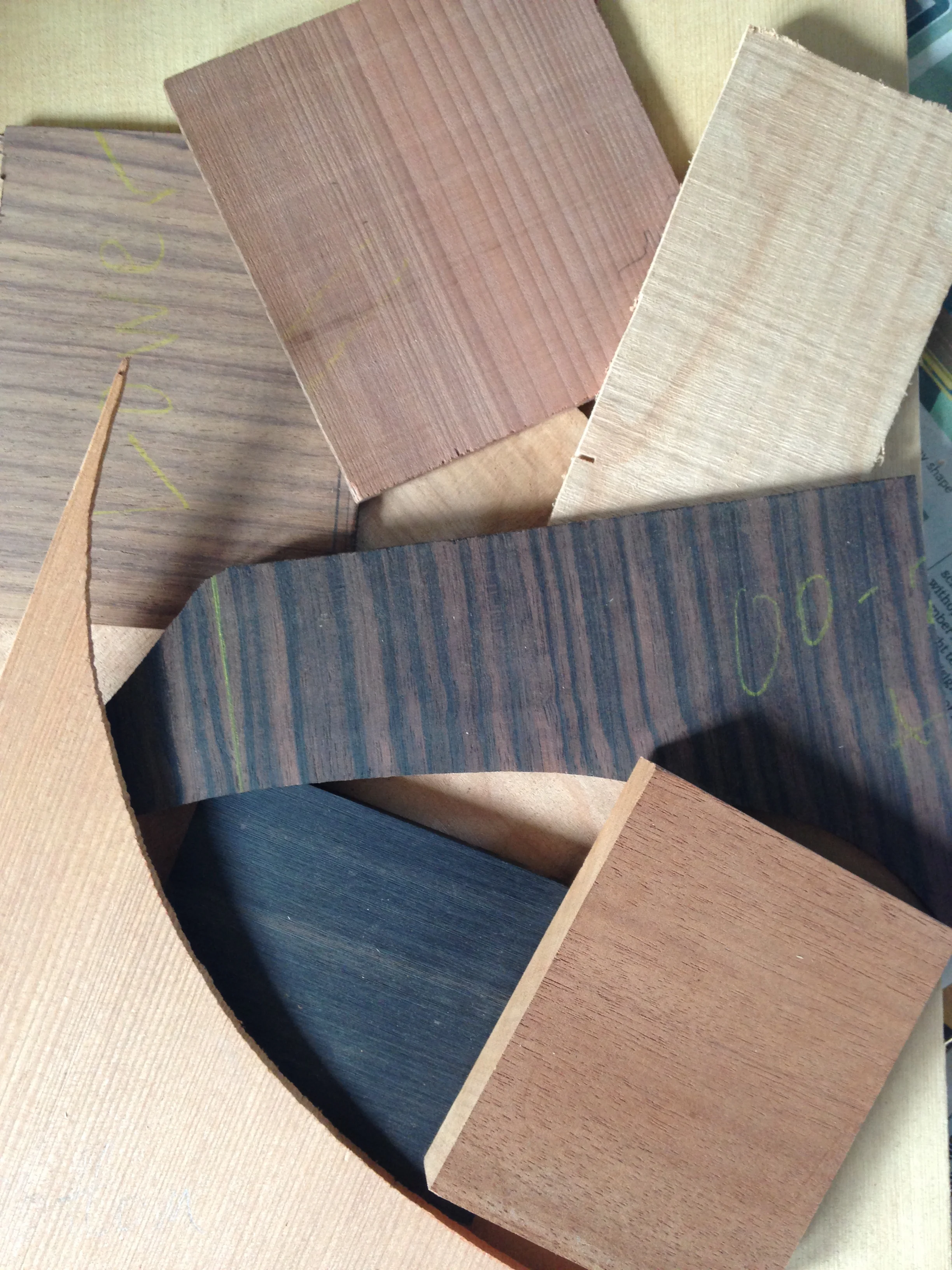 Various guitar tonewoods
