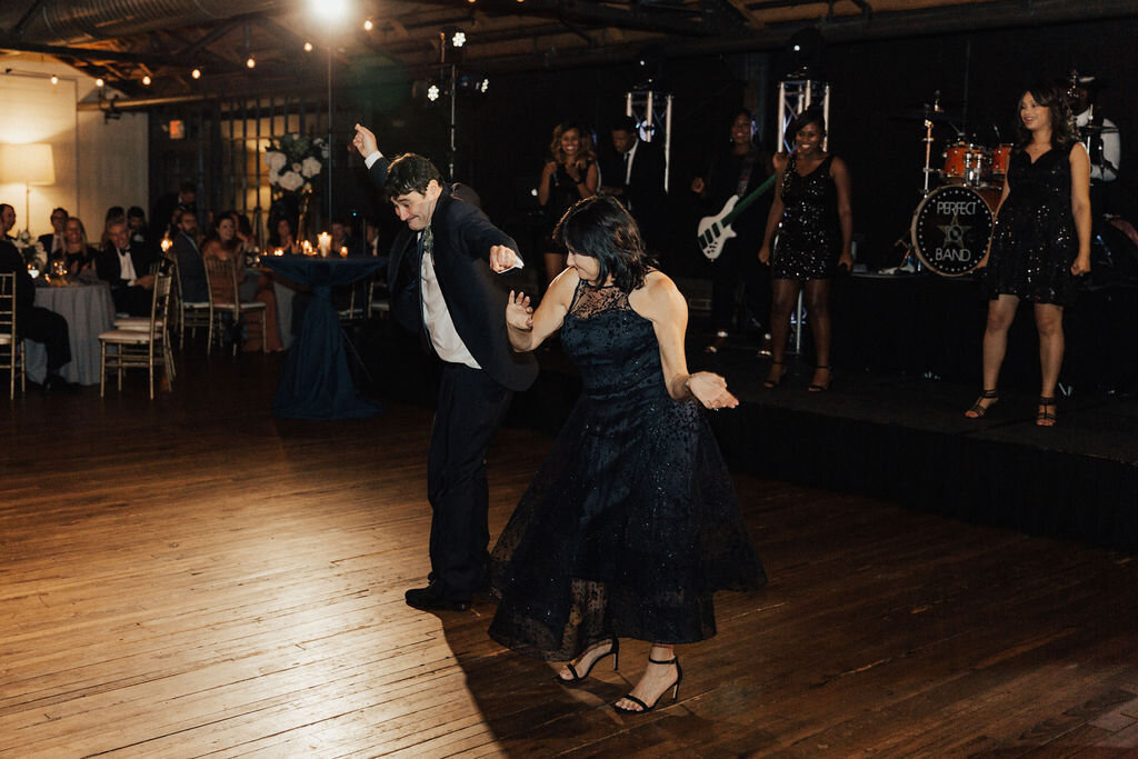 SiegalWedding-1043.jpg