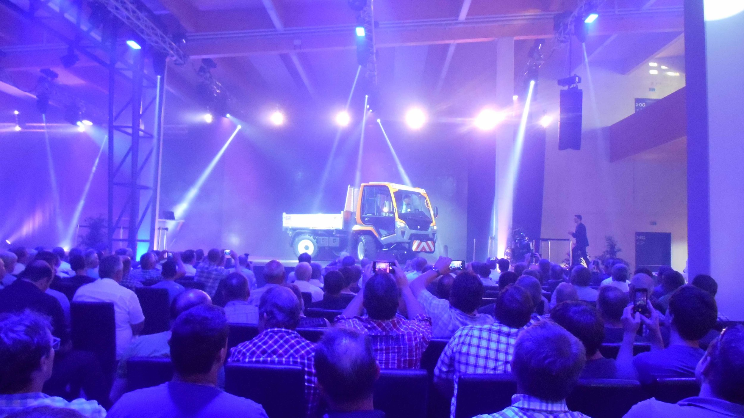 Unitrac_Präsentation_Lindner_2.jpg