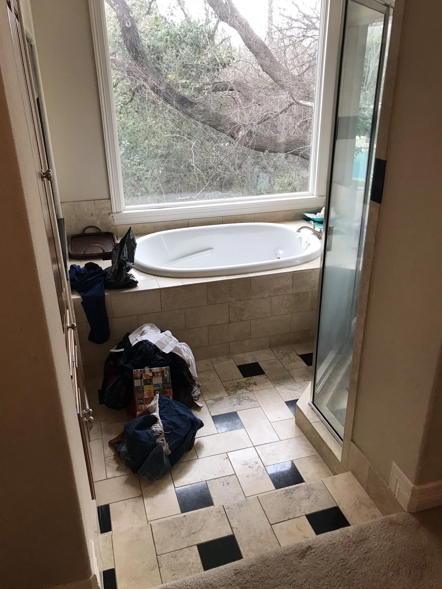Master bath 2.jpg
