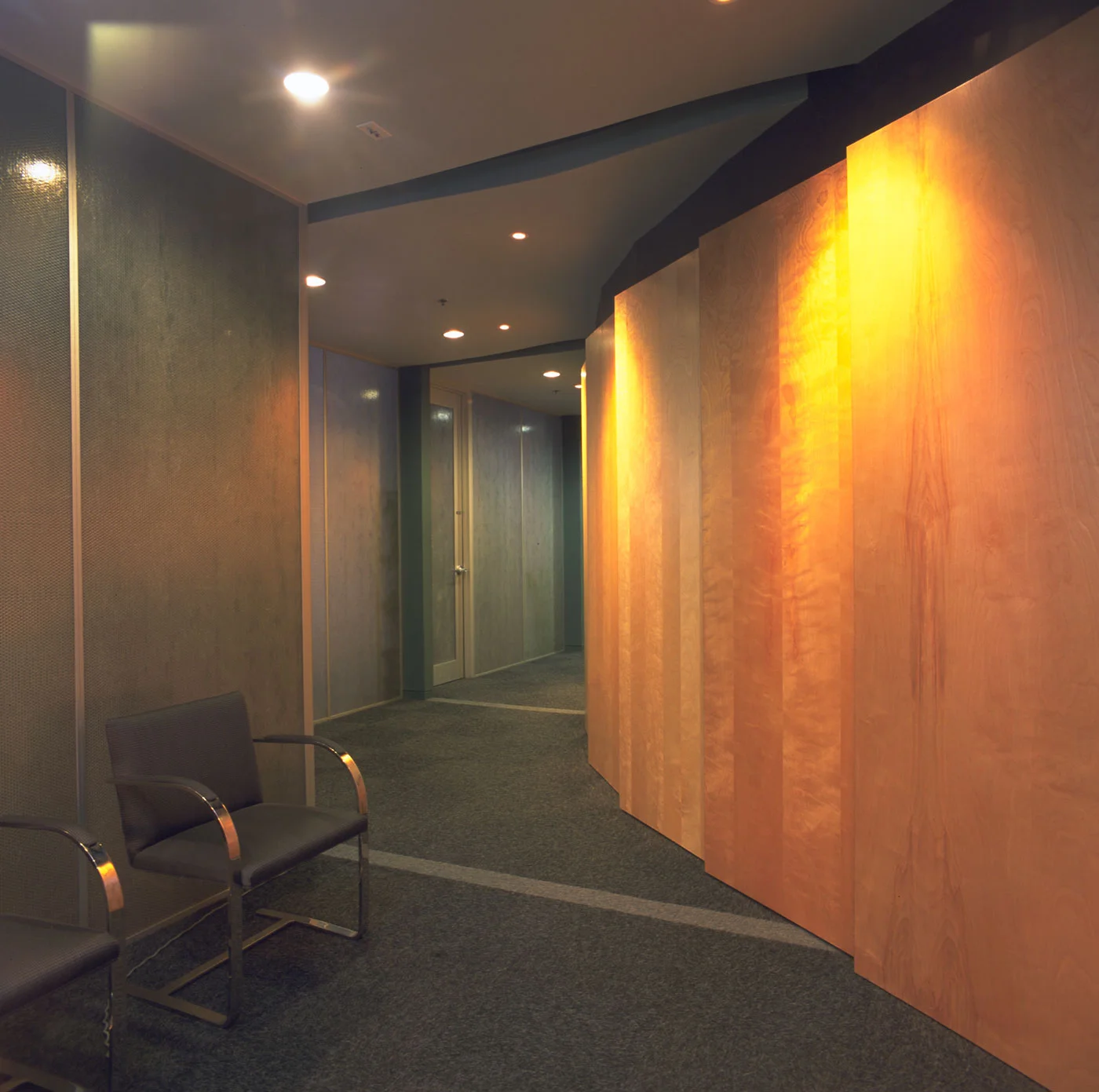 03_hall_a.jpg