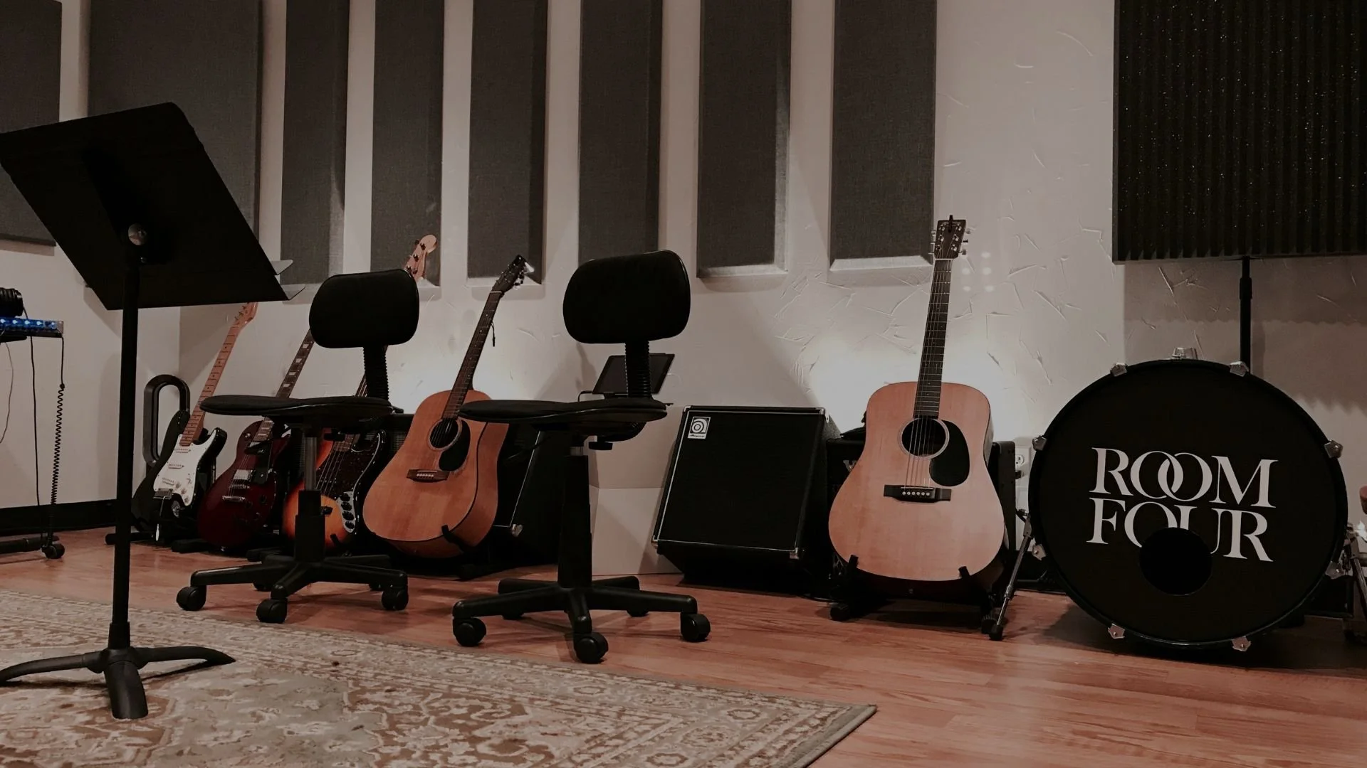 Gifts Background-3.jpg