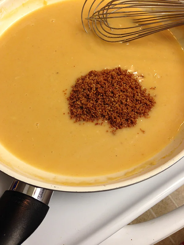 bacon-added-to-gravy.jpg