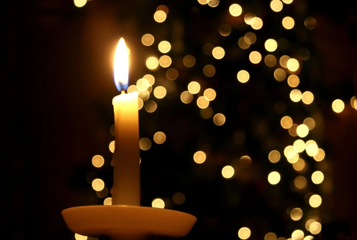 Advent by Candlelight
