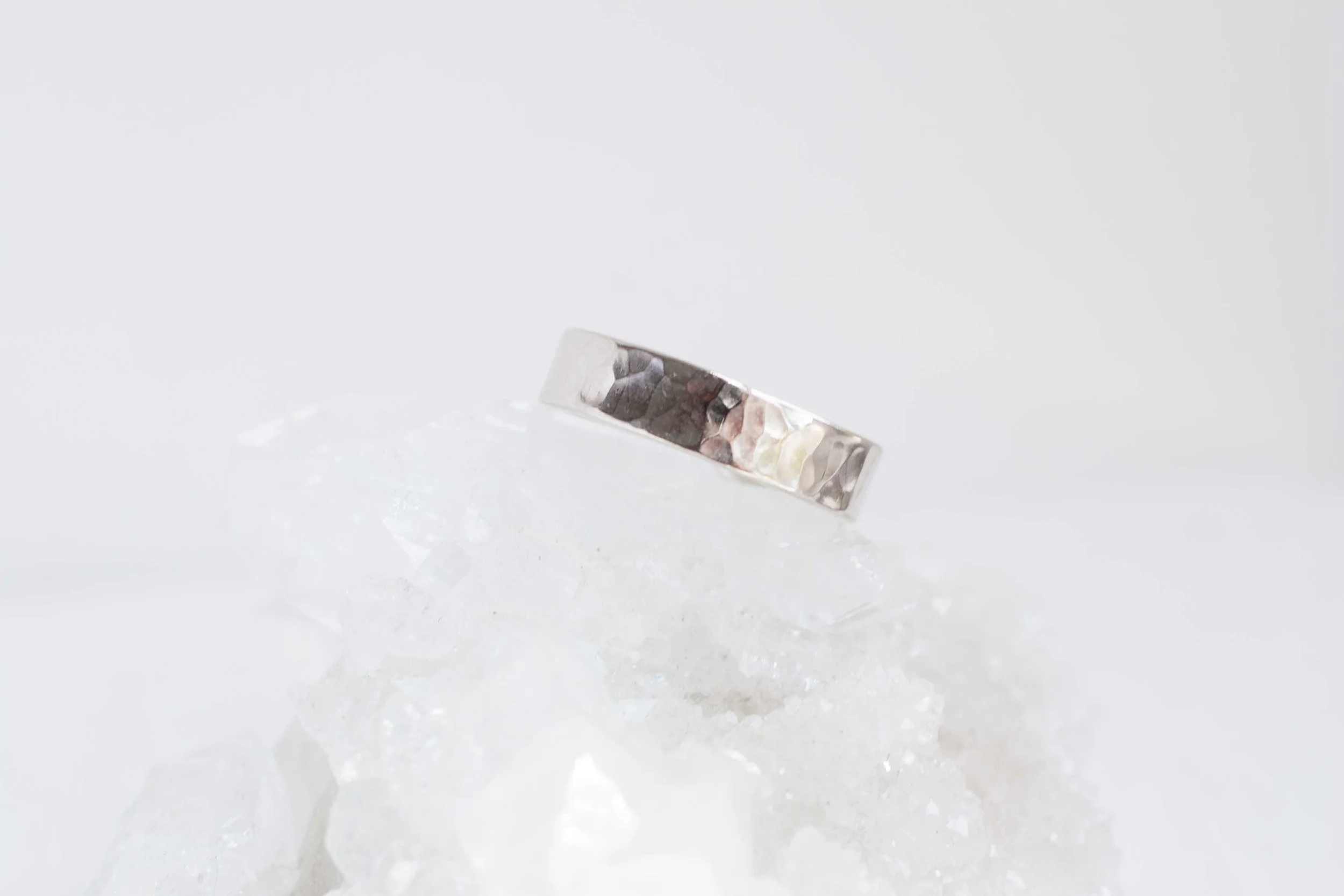 14k White Gold 5 x 1.5 mm men's band-6.jpg